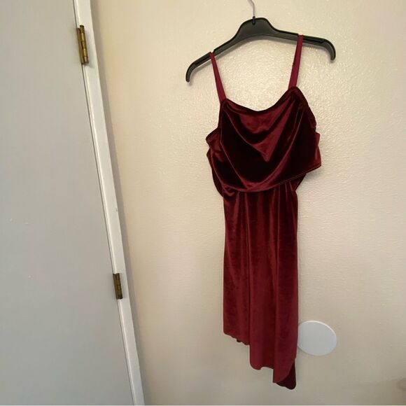 Revolution Tenth House Dance burgundy red velvet dress AS IT UNFOLDS RC24573 SA - Picture 2 of 11